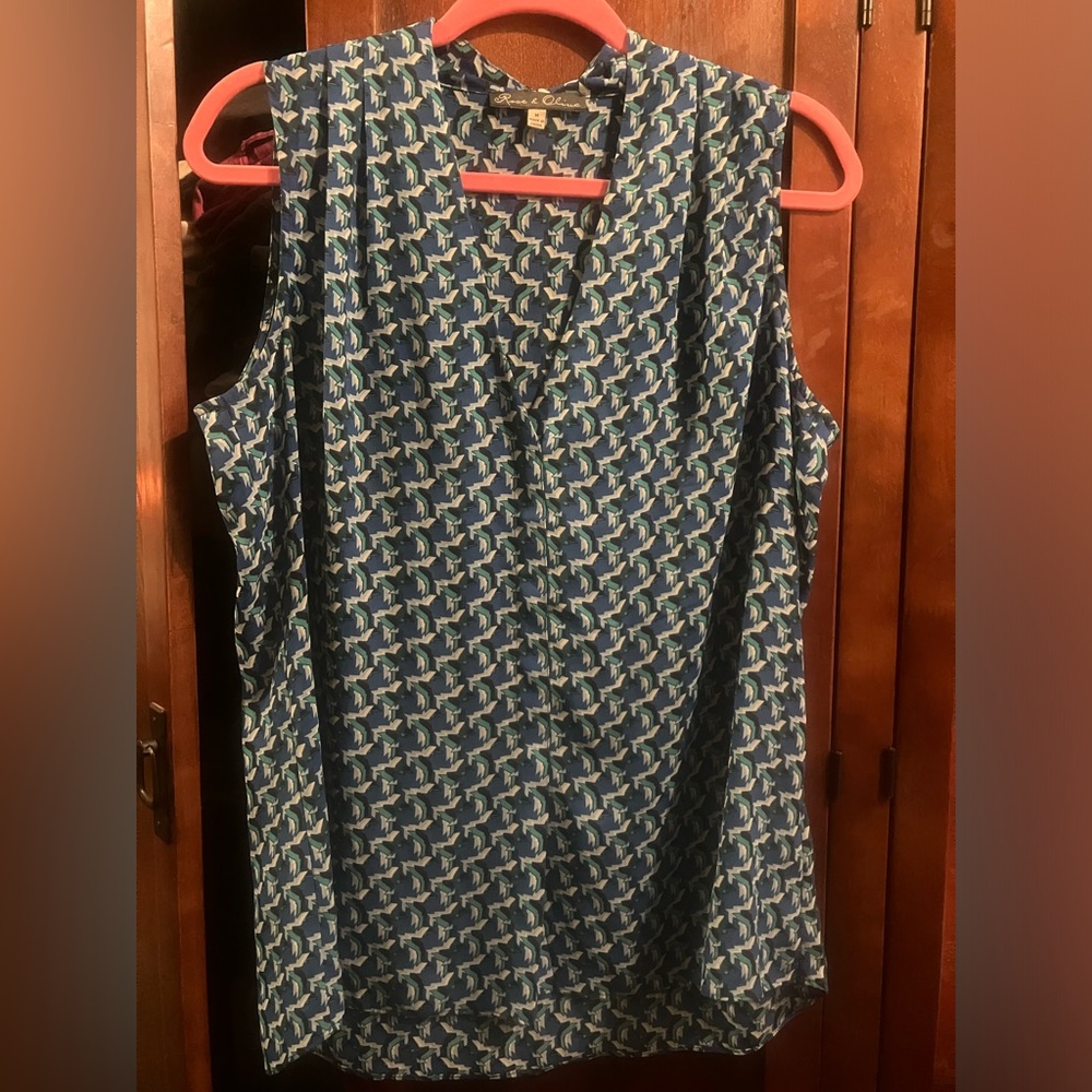 Green & Blue Dip Down Dressy Medium Sleeveless Shirt